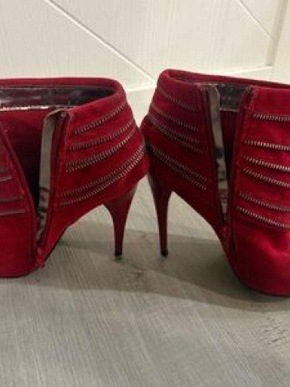Red Faux Suede Y2K Pointed Toe Stiletto‎ Ankle Booties Side Zipper Heels Size 8 - Picture 3 of 10